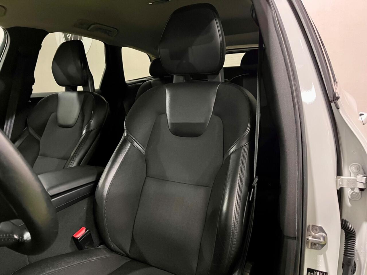 Volvo XC 60 XC60 D4 Geartronic Momentum Gear