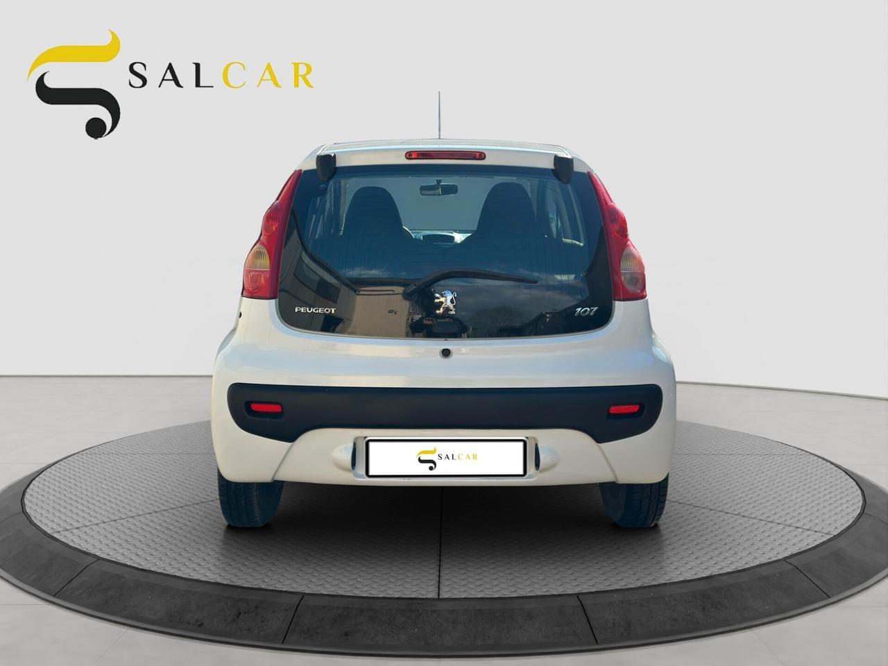 Peugeot 107 1.0 68cv 12v Active 5p automatica 2012