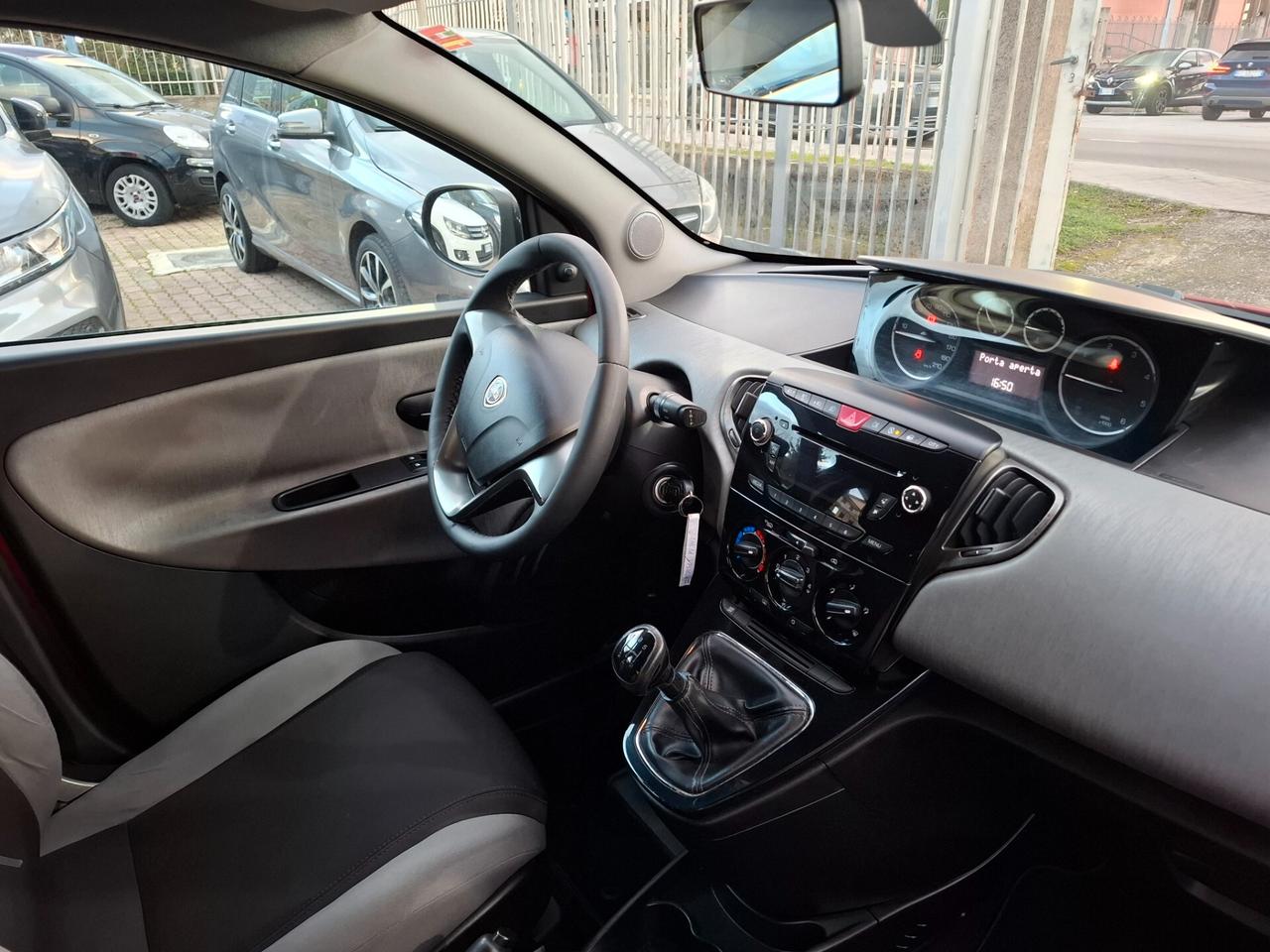 Lancia Ypsilon 1.3 MJT 16V 95 CV 5 porte S&S Elefantino