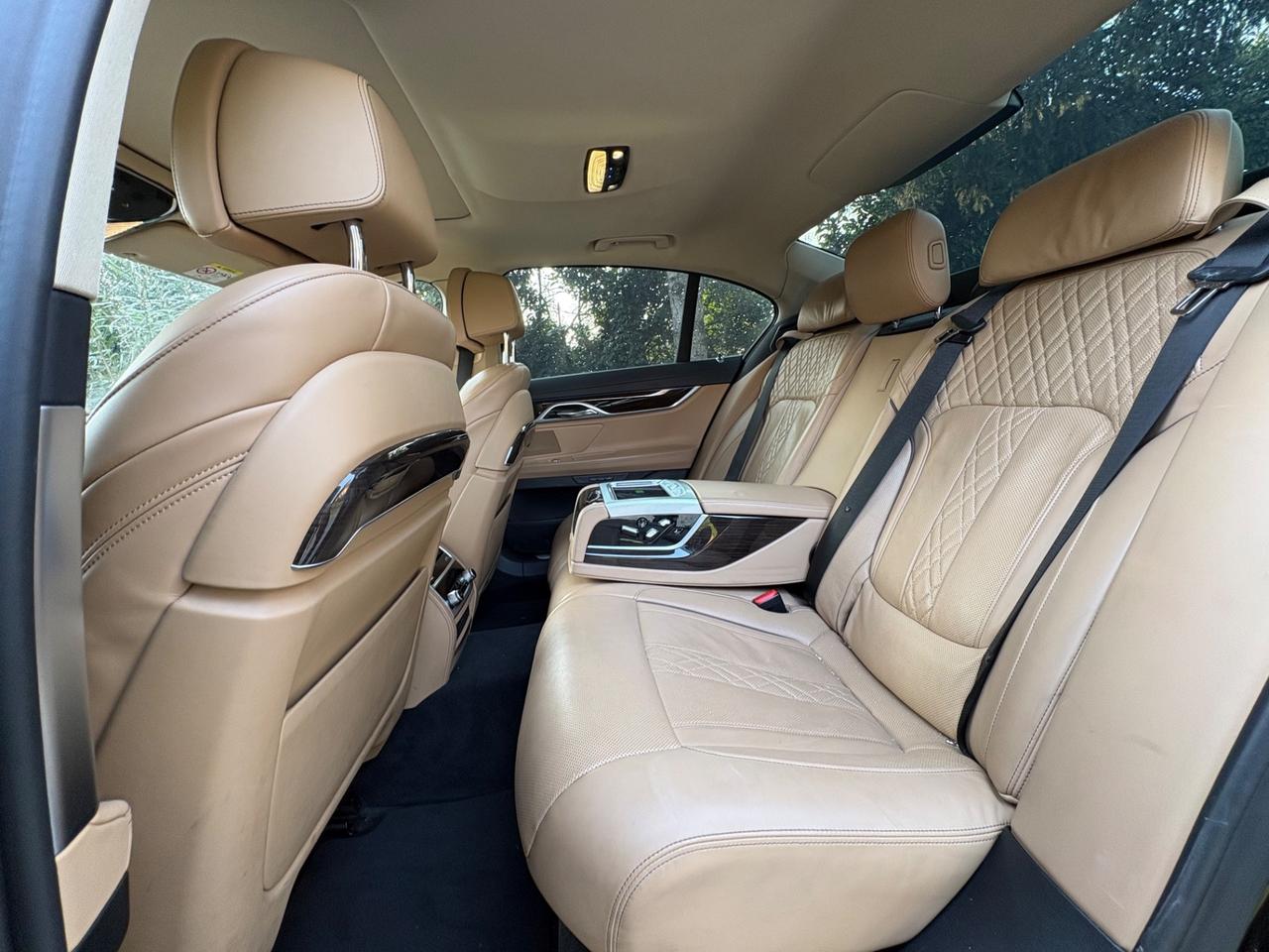 BMW 740d xdrive Luxury auto(EX NCC)