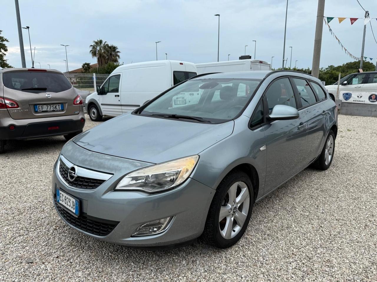 Opel Astra 1.4 100CV Sports Tourer Cosmo