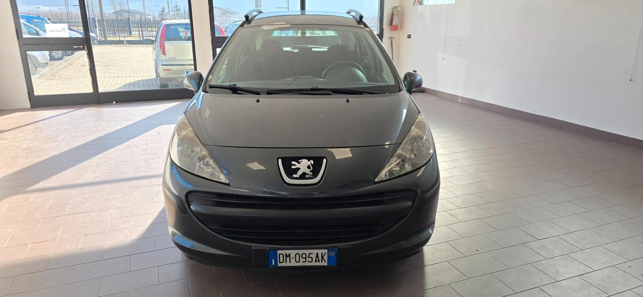 Peugeot 207 1.4b 95CV Neopatentati