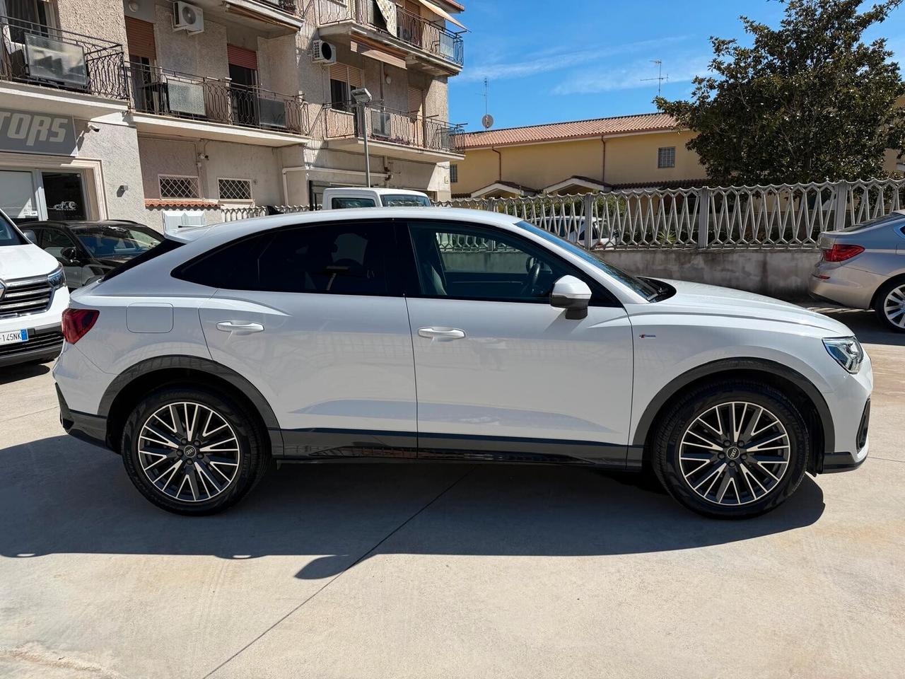 Audi Q3 35 TDI Quattro S-Line 20" Kamera