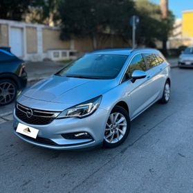 Opel Astra 1.6 CDTi **cambio automatico**