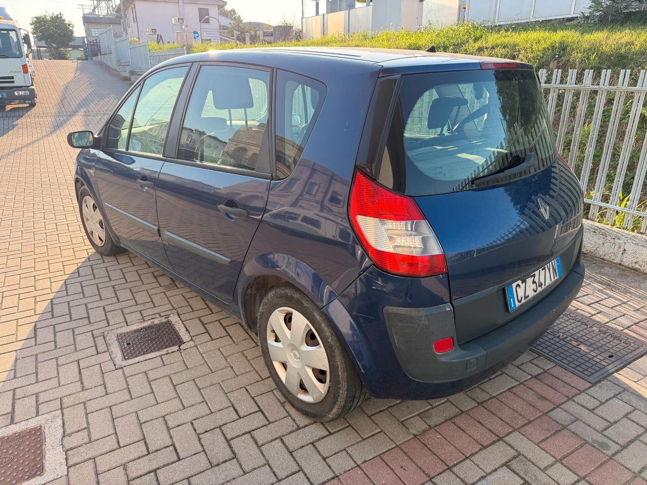 Renault Scenic Scénic 1.9 dCi Confort Dynamique