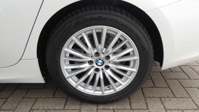 BMW 318 d Touring Luxury Automatico