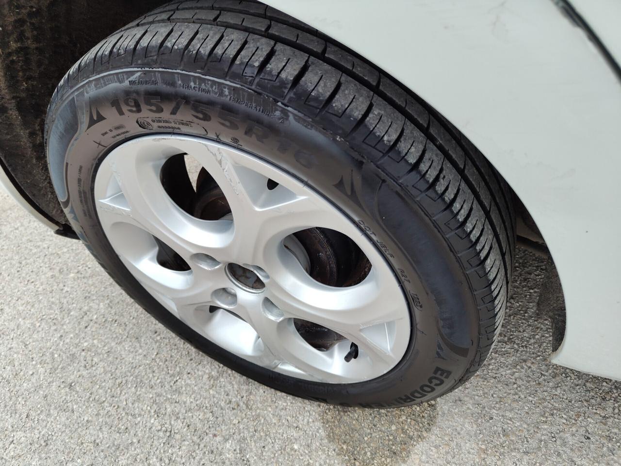 Citroen C3 1.4 VTi 95 Exclusive GPL