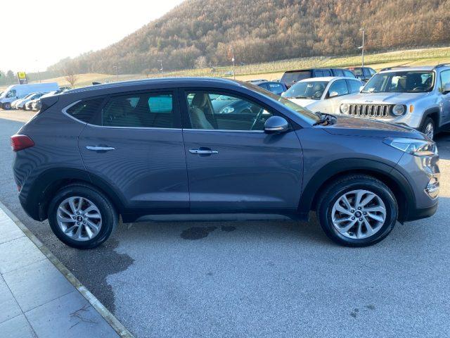 HYUNDAI Tucson 1.7 CRDi XPossible, NAVIGATORE, TELECAMERA