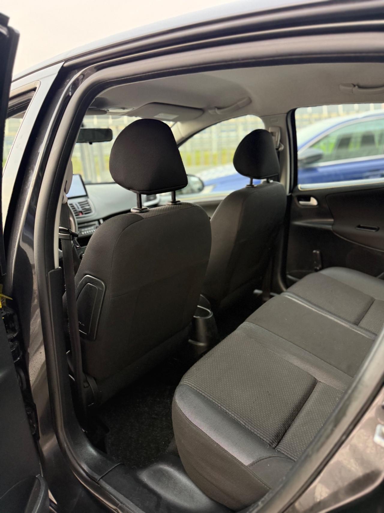 Peugeot 207 1.4 VTi 95CV 5p. XS