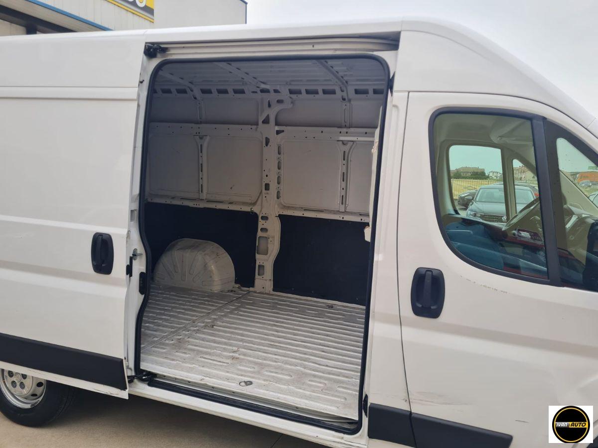 PEUGEOT Boxer 2.2 BlueHDi-26.000 Km