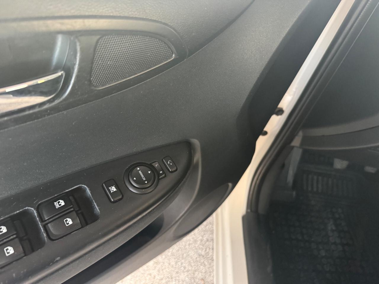 Hyundai i20 1.4 CRDi 5p. Sound Edition