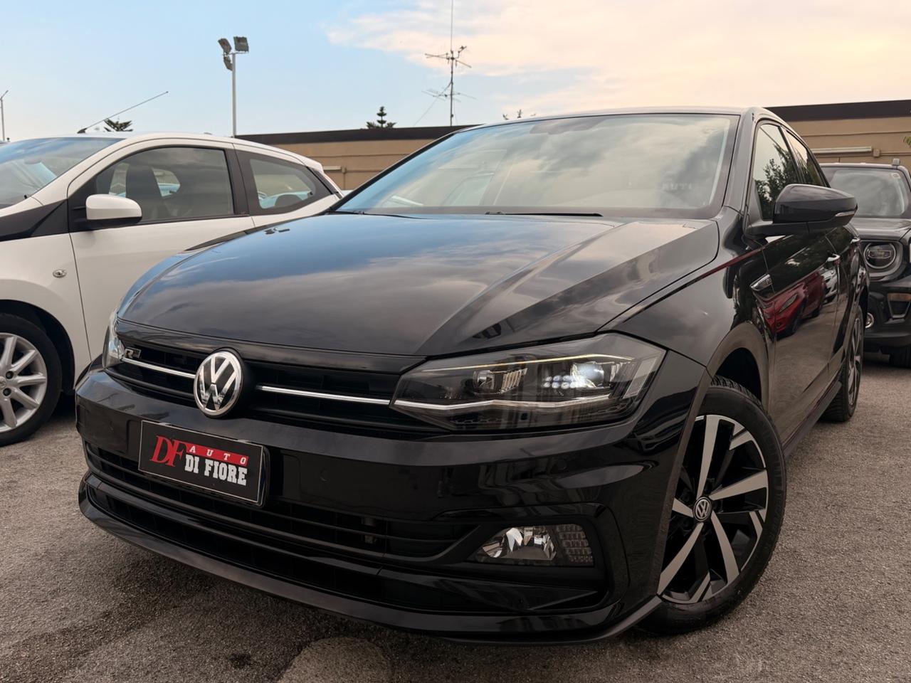 Volkswagen Polo 1.6 TDI 95cv R-LINE FULL LED MATRIX