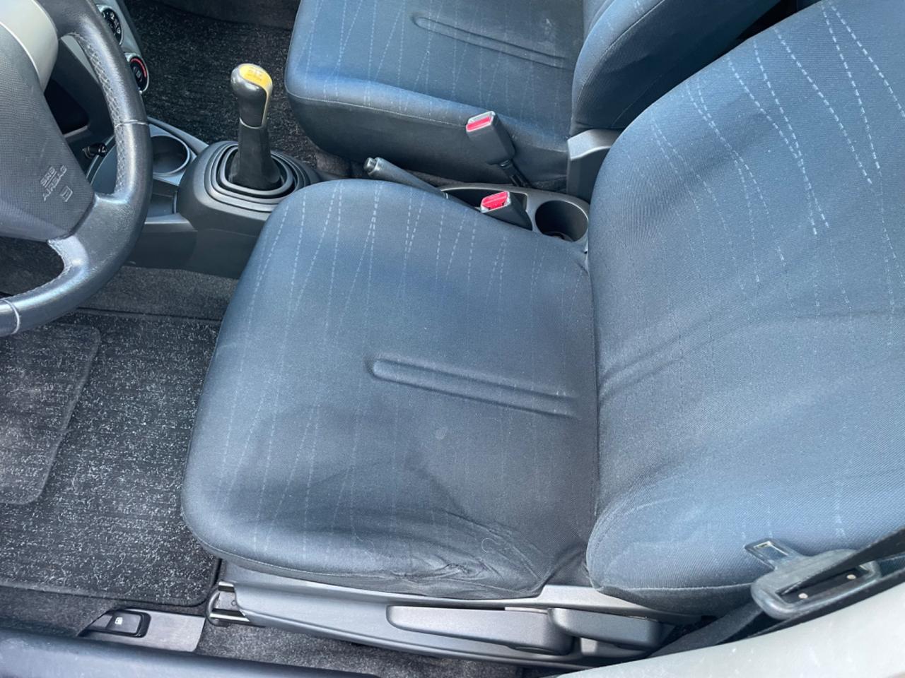 Toyota Yaris 1.0 5 porte Sol