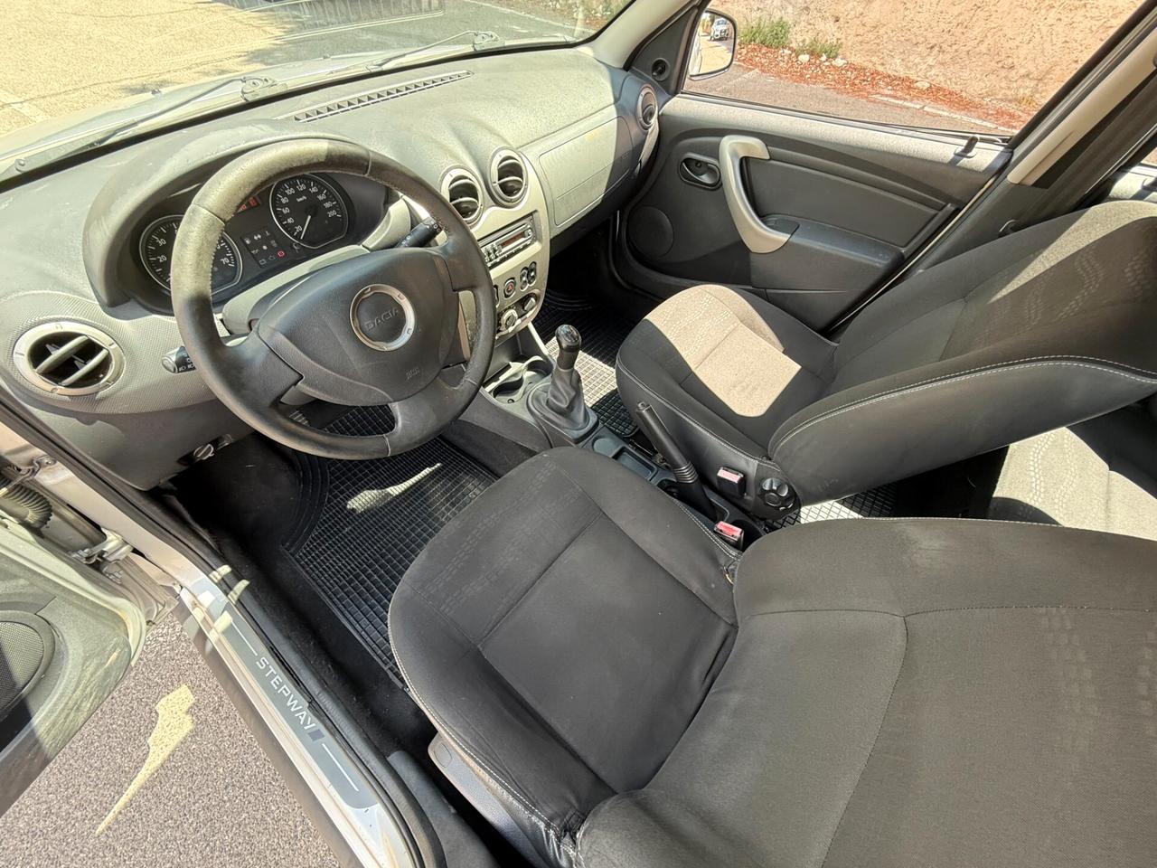 Dacia Sandero Stepway/1.5 90CV/NEOPATENTATI/CERCHI 16"