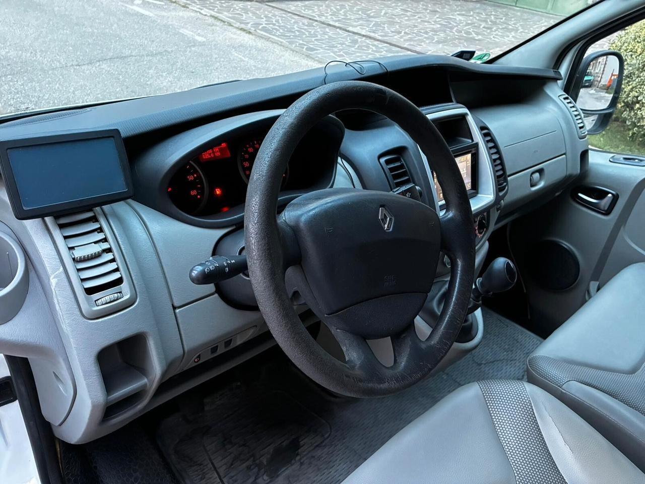RENAULT TRAFIC 9 POSTI 2.0 DCi 115CV 6M
