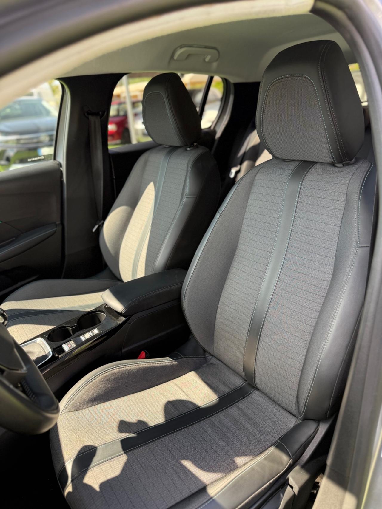 Peugeot 208 BlueHDi 100cv ALLURE 38Mila KM