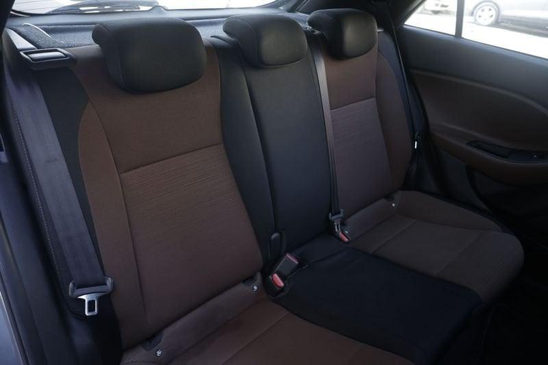 Hyundai i20 Hyundai i20 1.1 CRDi 12V 5 porte Style 55KW ANNO 2015