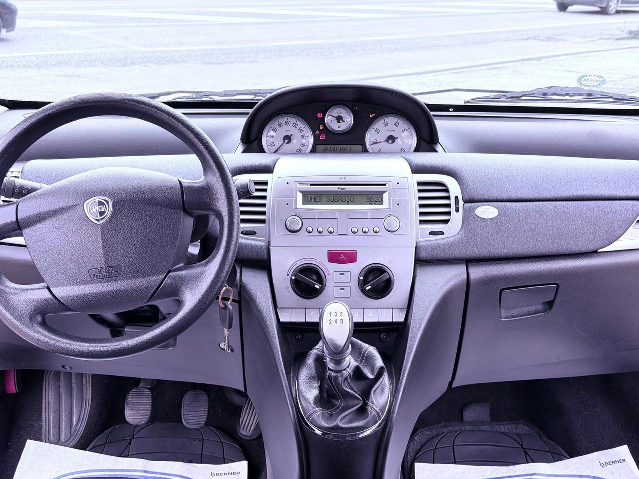 Lancia Ypsilon 1.2 69 CV Ok neopatentati