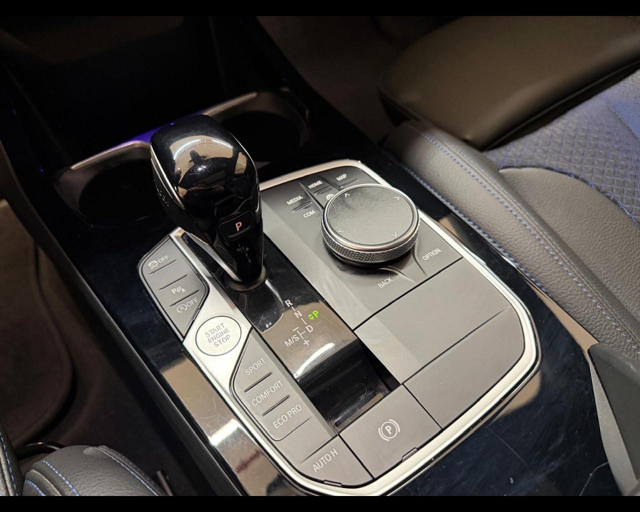 BMW Serie 1 (F40) - 118d 5p. Msport