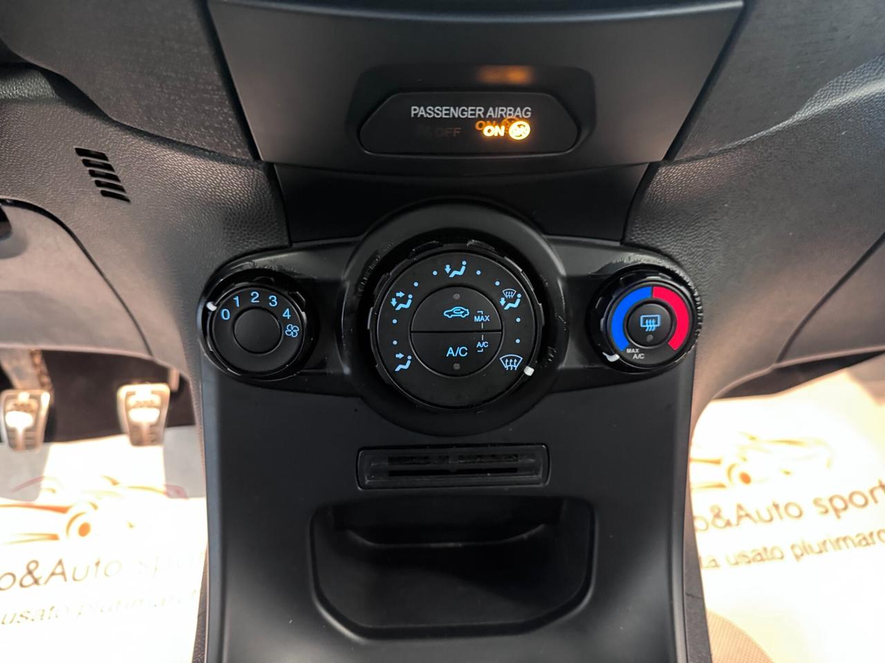 Ford Fiesta 1.5 TDCi 75CV 3 porte ST-Line