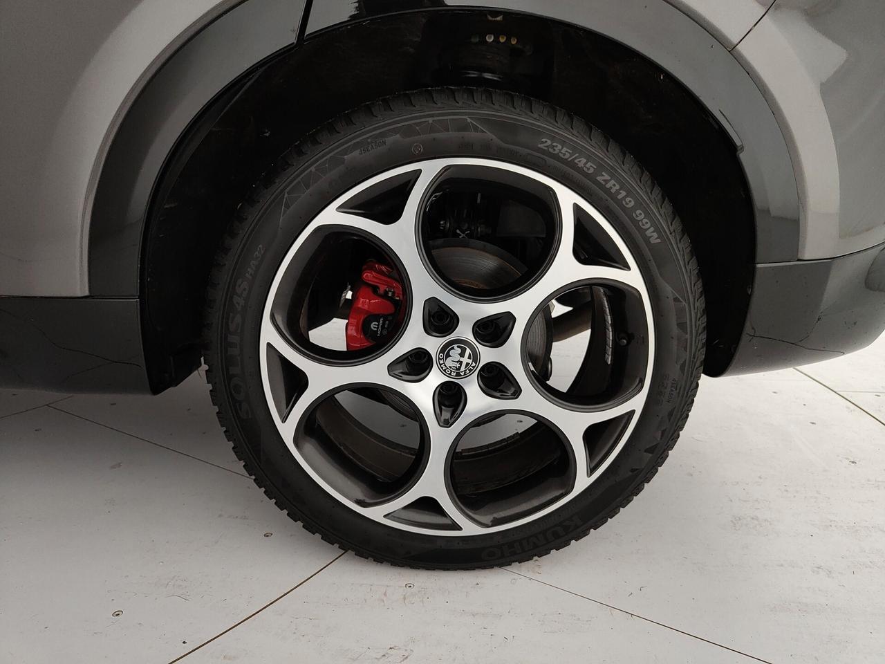 Alfa Romeo Tonale 1.6 diesel 130 CV TCT6 Veloce