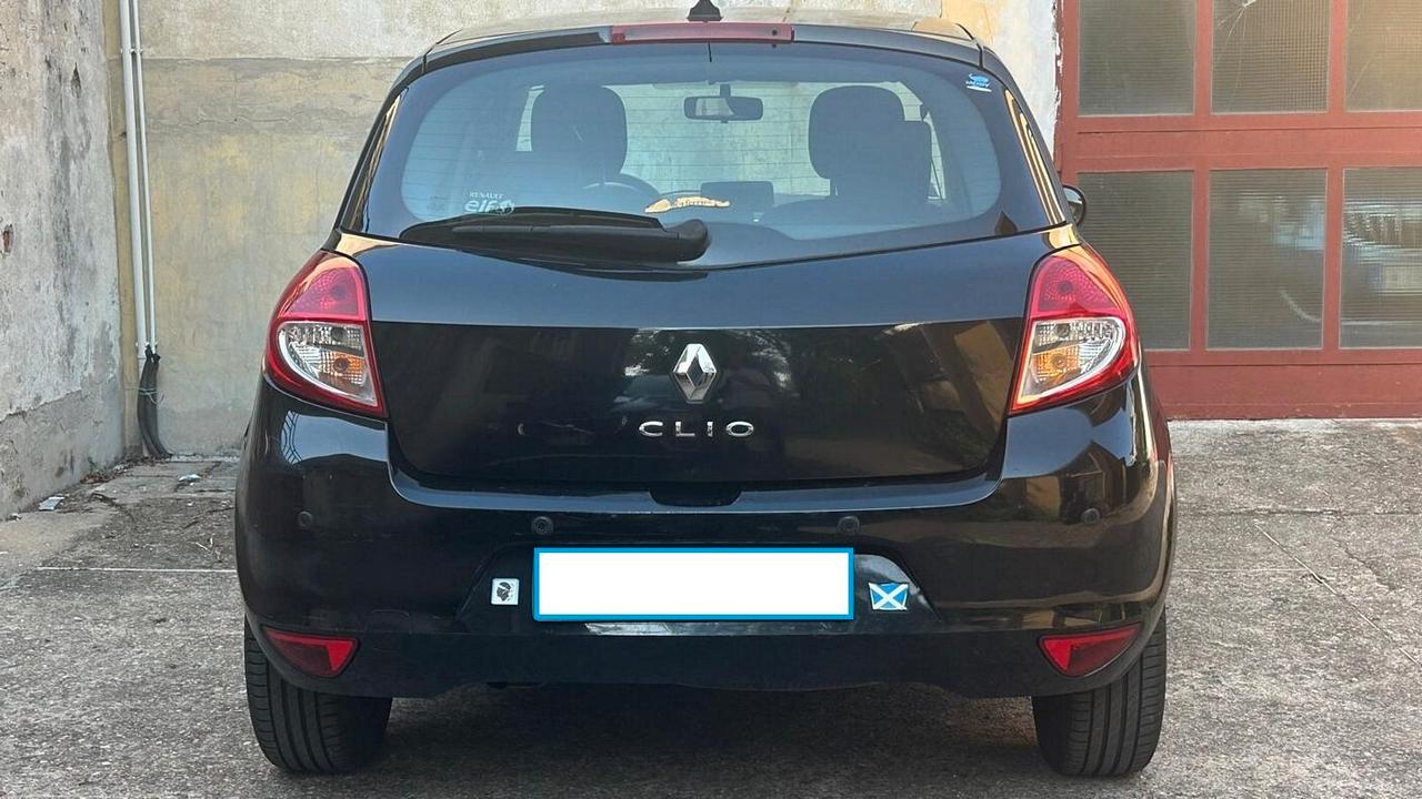 Renault Clio 1.2 16V 5 porte Dynamique
