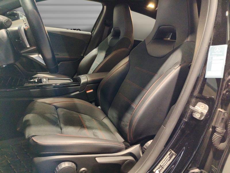 Mercedes Classe A 180 180 D Premium Plus AMG Line 8G-DCT