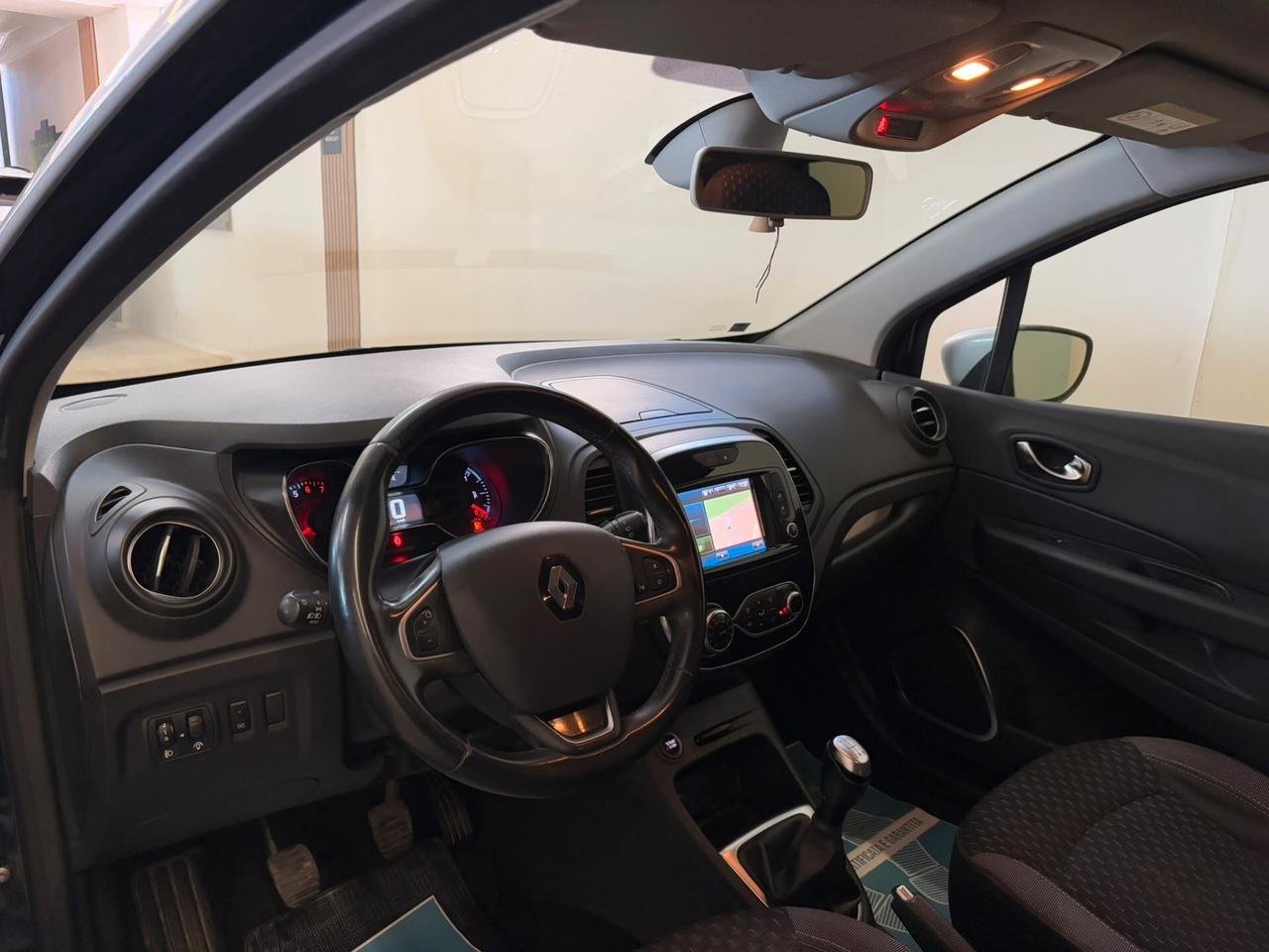 Renault Captur 900cc TCe 90 CV R-Link full LED