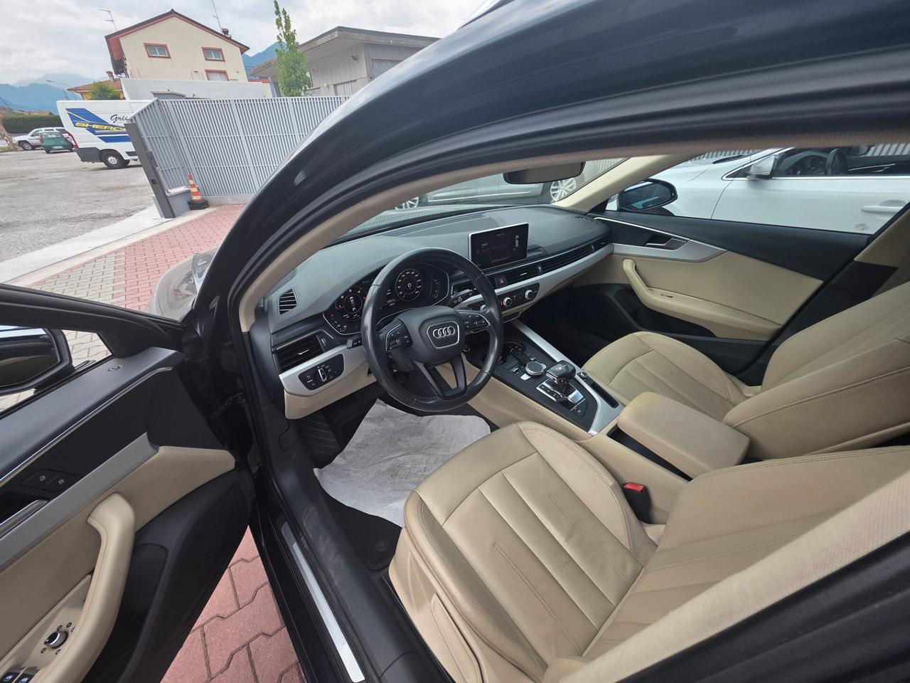 Audi A4 Avant 2.0 TDI 150 CV S tronic Business Sport