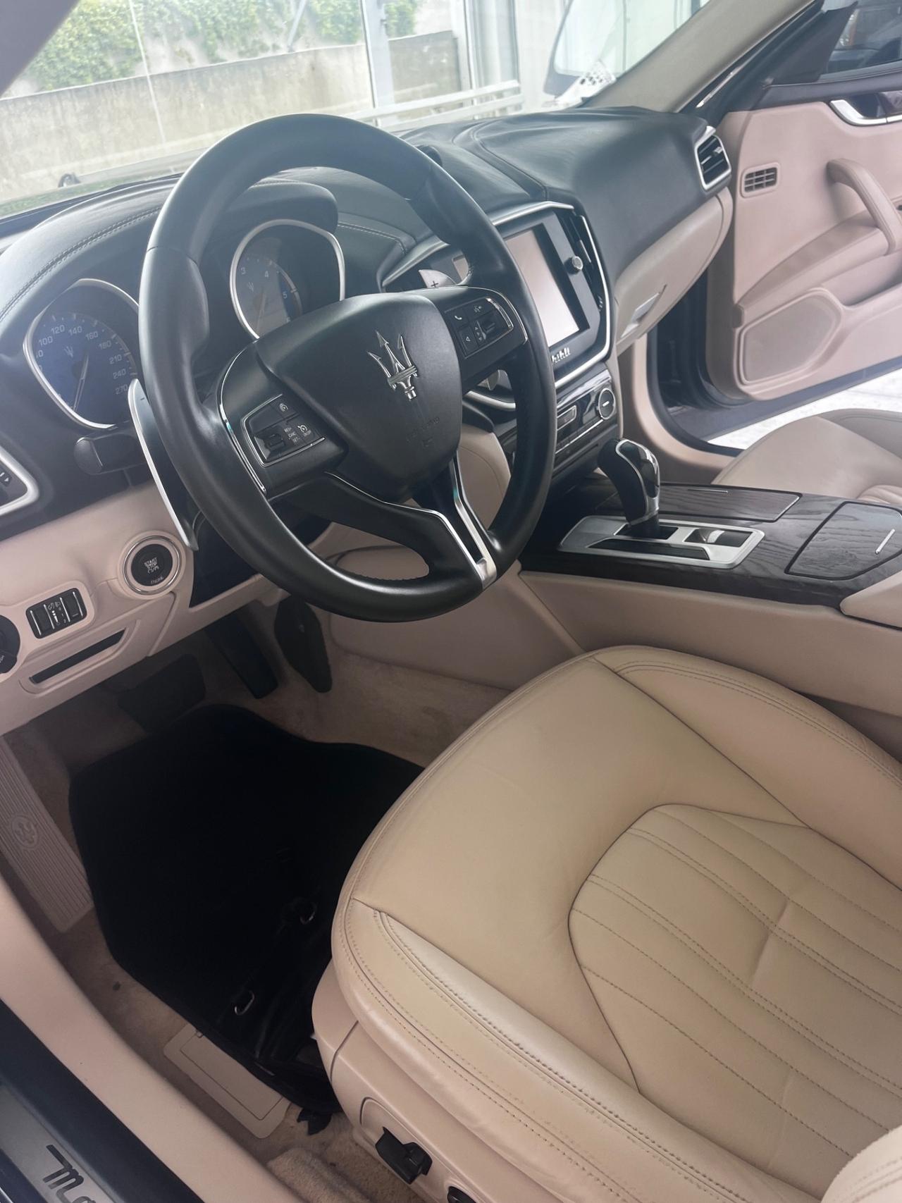 Maserati Ghibli 3.0 D 275cv Granlusso