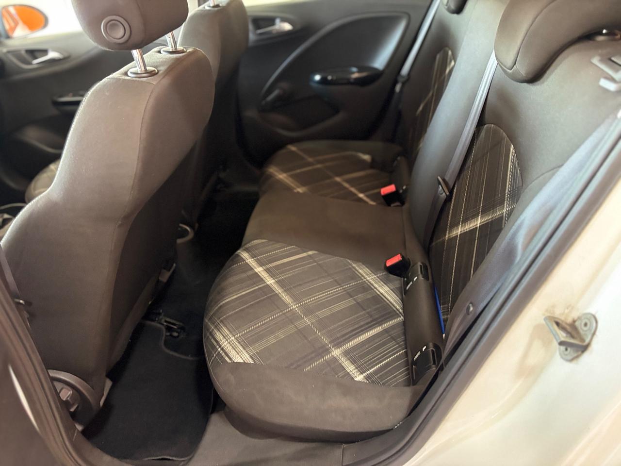 Opel Corsa 1.4 90CV GPL Tech 5 porte b-Color