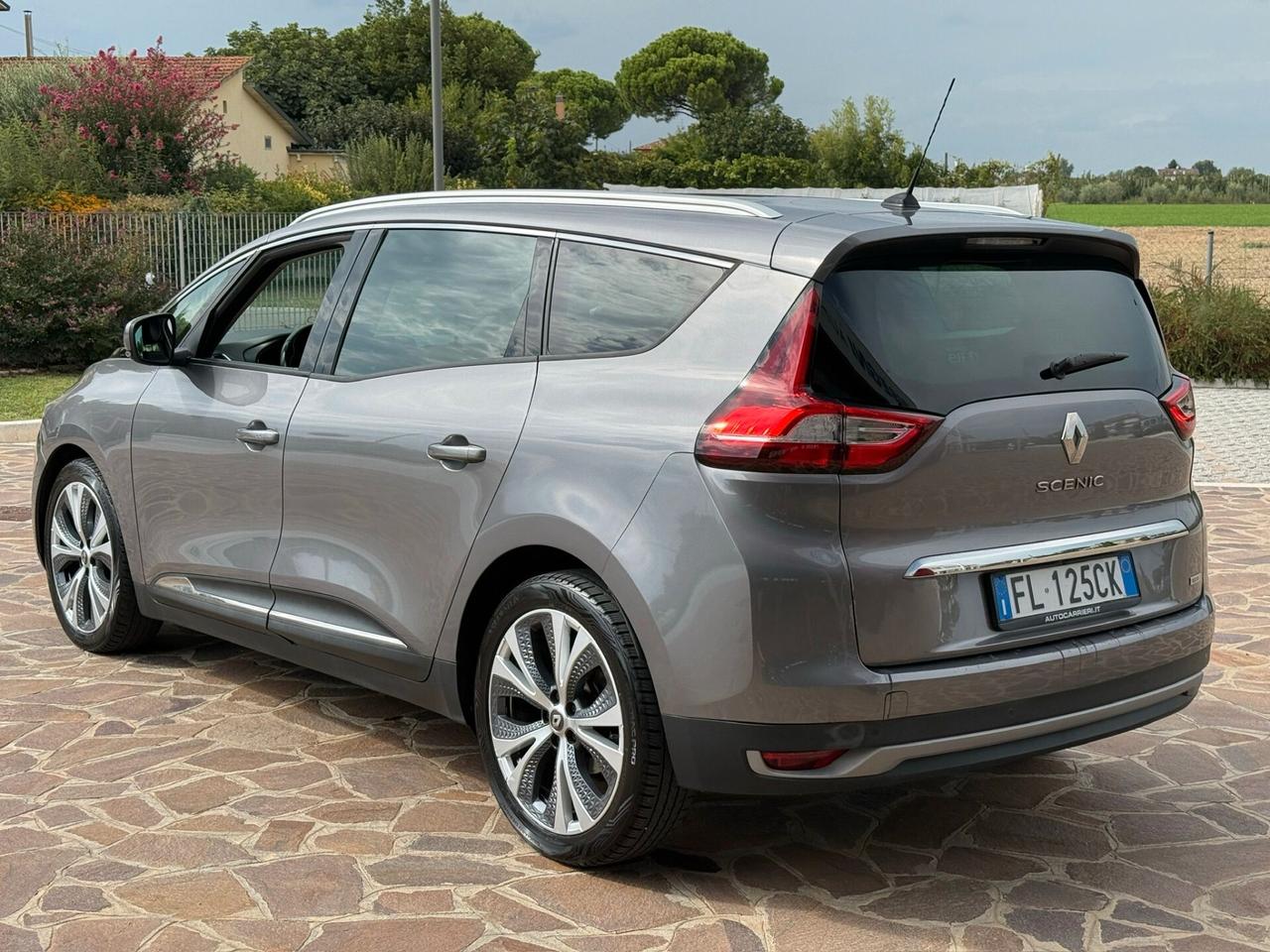 Renault Grand Scenic dCi 110 CV 7 posti