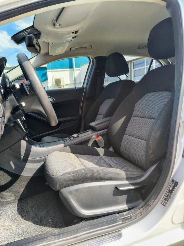 MERCEDES-BENZ GLA 180 d Automatic Paddle Uniproprietario Neopatentati