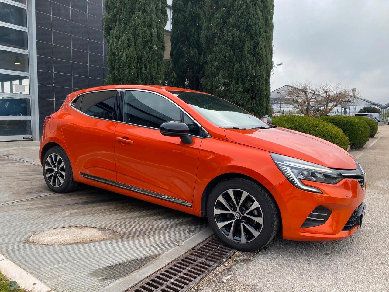 Renault Clio Full Hybrid E-Tech 145 CV 5 porte Techno