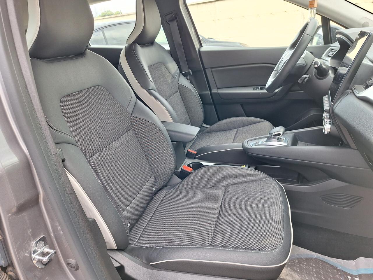 Renault Captur Plug-in Hybrid E-Tech 160 CV Intens