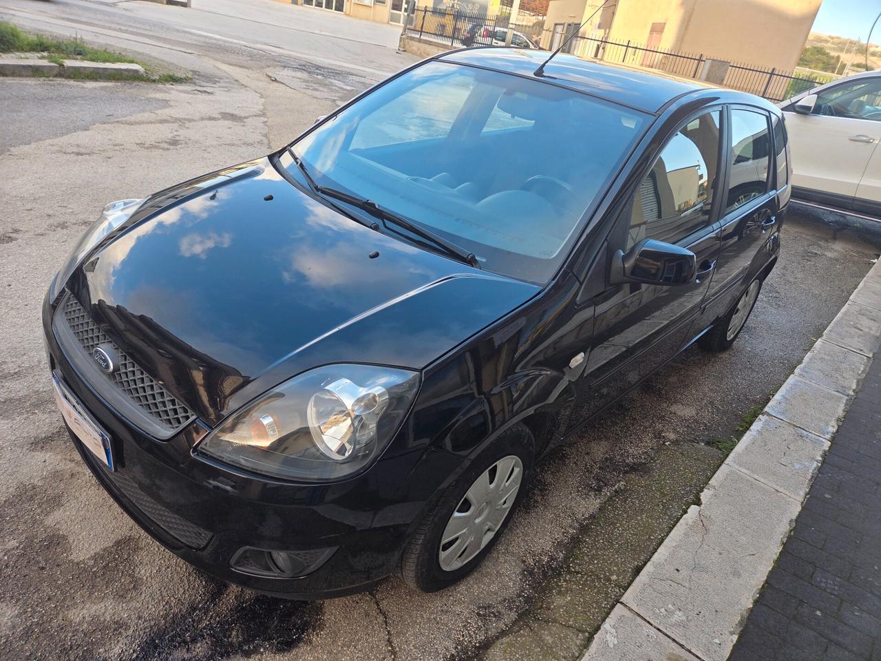 FORD FIESTA 1.4 TDCI 70 CV SOLI KM 100000 CERTIF