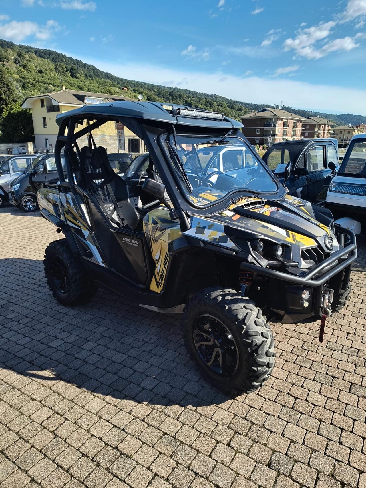 CAN AM 1000 COMMANDER BRP