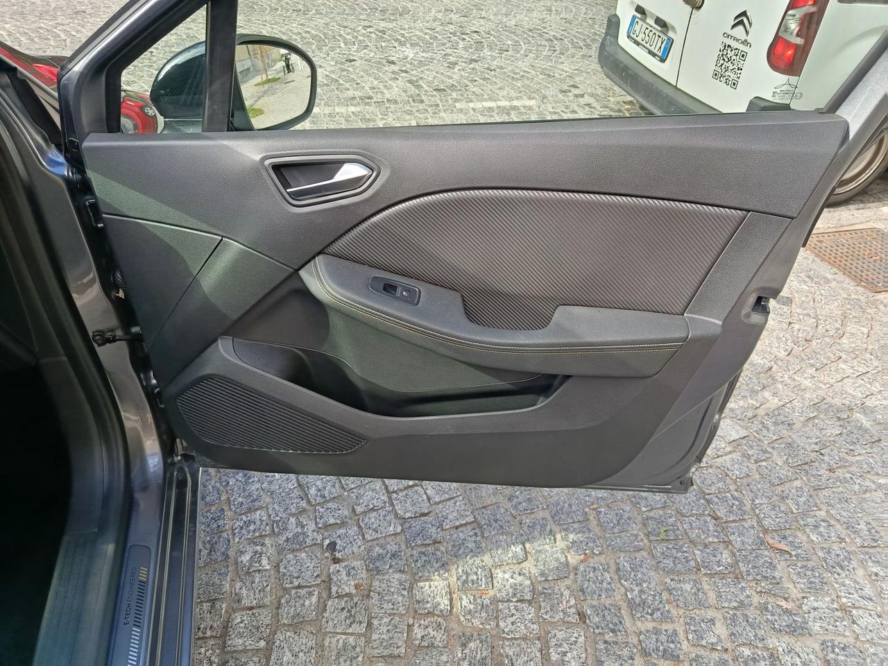 Renault Clio 1.6 E-TECH 145 Techno #7134