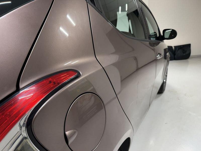 Lancia Ypsilon Ypsilon 1.2 69 CV 5Pt GPL Ecochic Elle - UNICO PROPRIETARIO