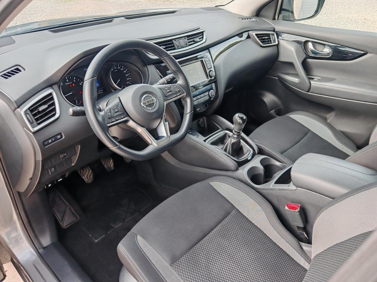 Nissan Qashqai 1.3 DIG-Tuniproprietario km veri garanzia