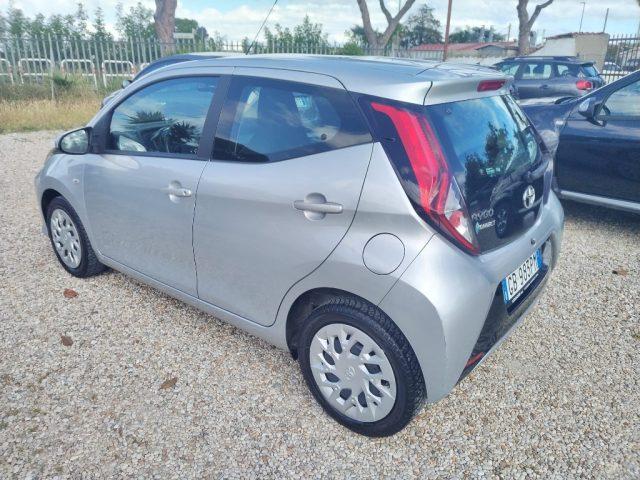 TOYOTA Aygo Connect 1.0 VVT-i 72CV 5 porte x-business MMT