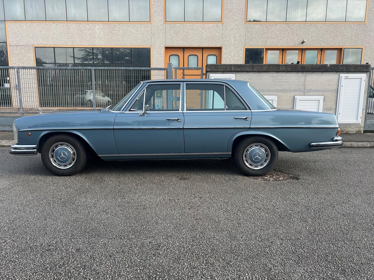 Mercedes-benz 280 W108 3.5 V8