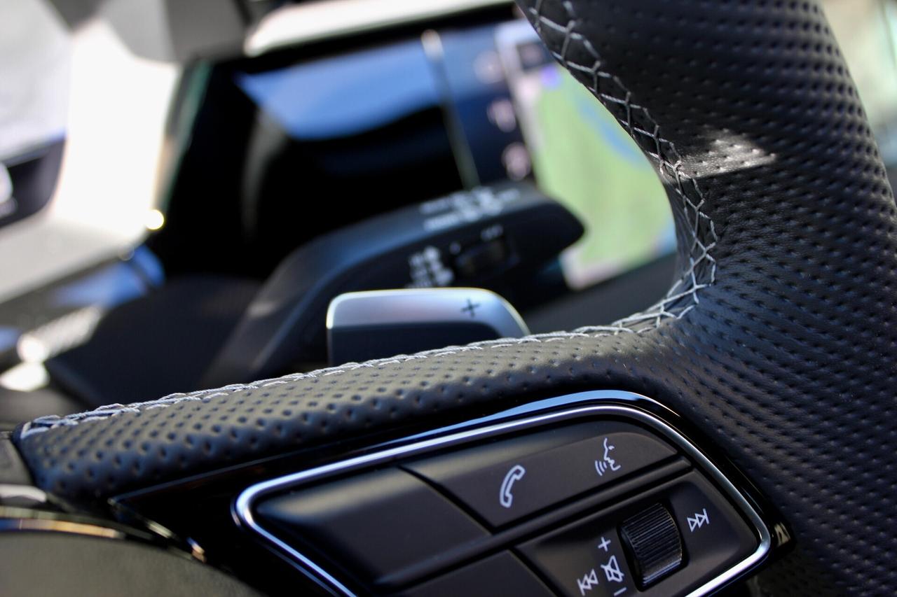 Audi S3 SPBK 2.0 TFSI 333 CV QUATTRO S TRONIC TETTO APRIBILE PANORAMICO BAULE ELETTRICO