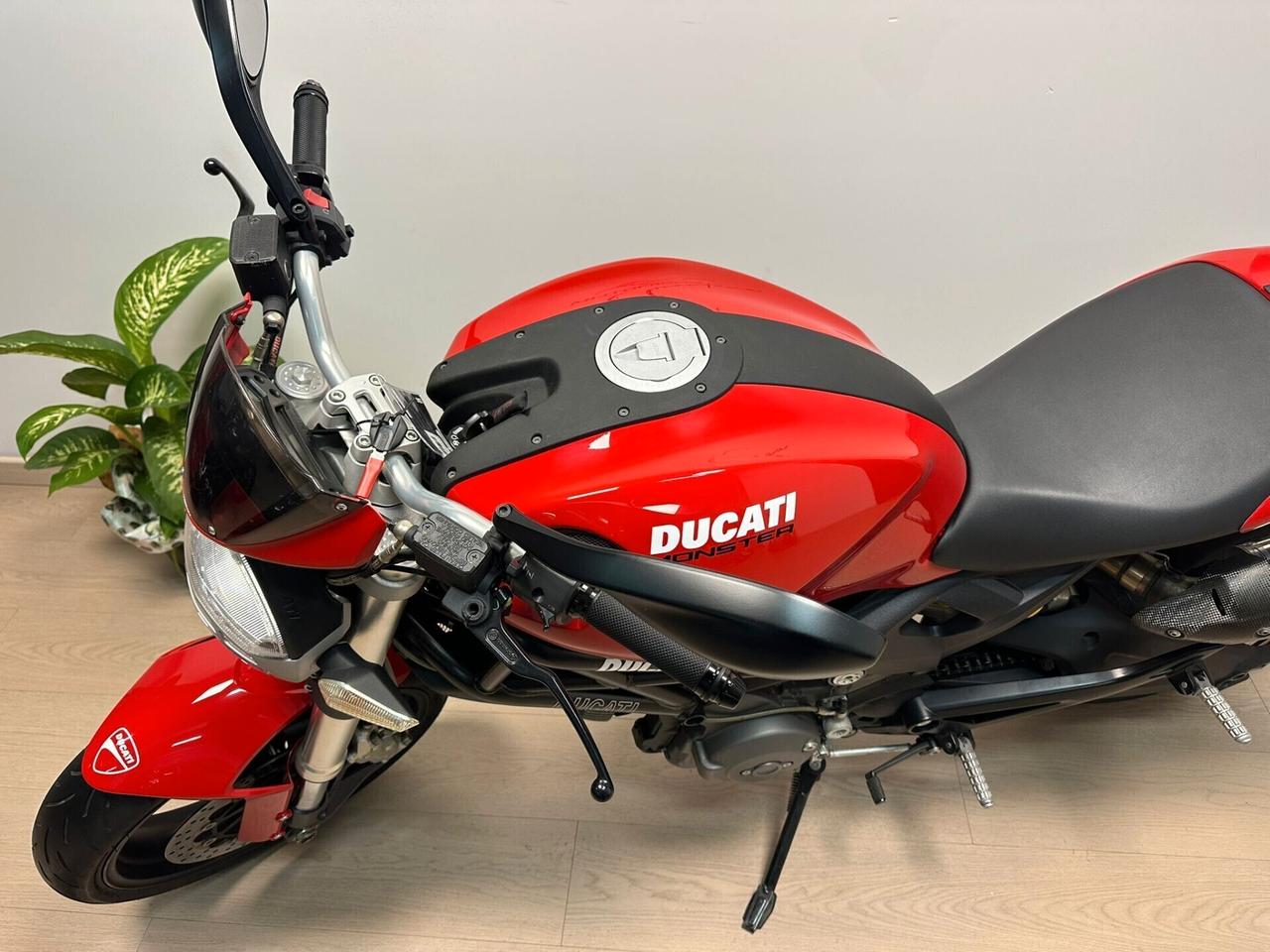 DUCATI MONSTER 696 SCARICO TERMIGNONI DA 99€ AL MESE