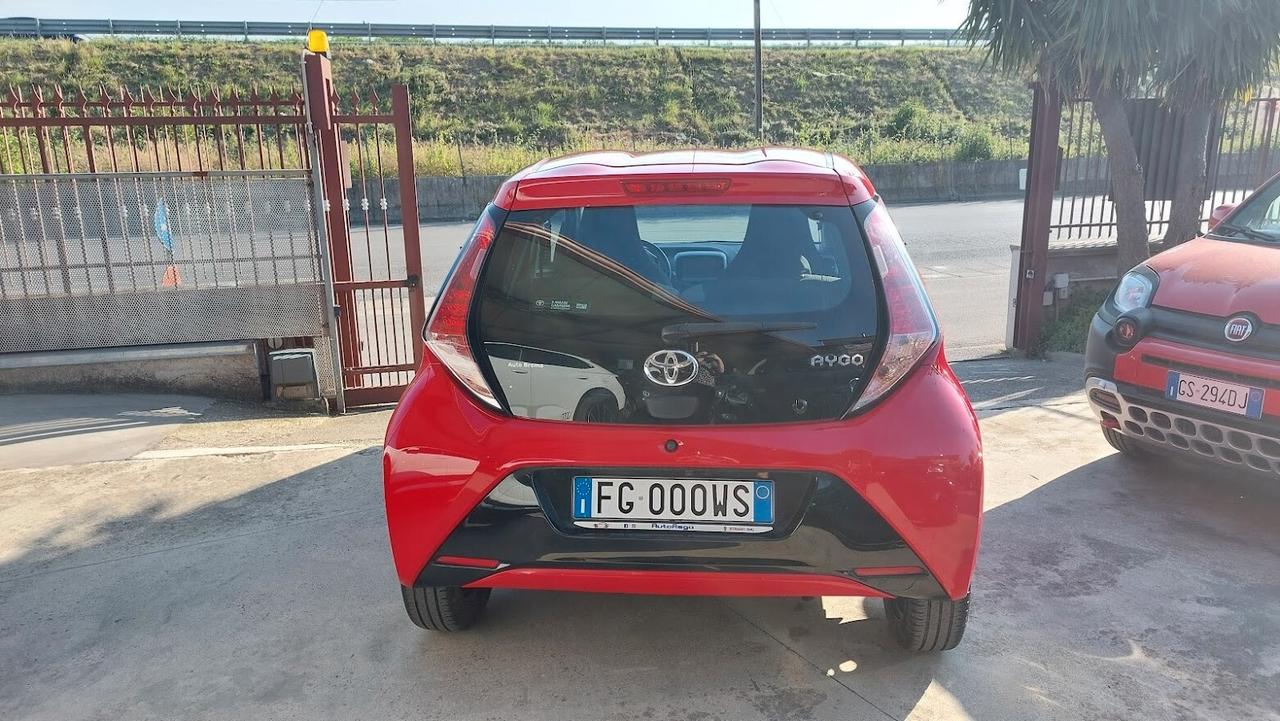 Toyota Aygo 1.0 VVT-i 69 CV 5 porte 2017