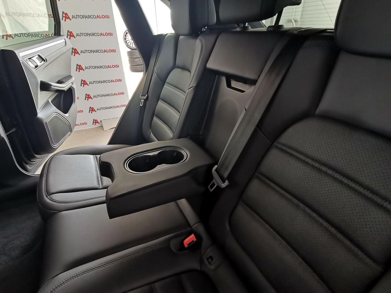 Porsche Macan 2.0 PDK