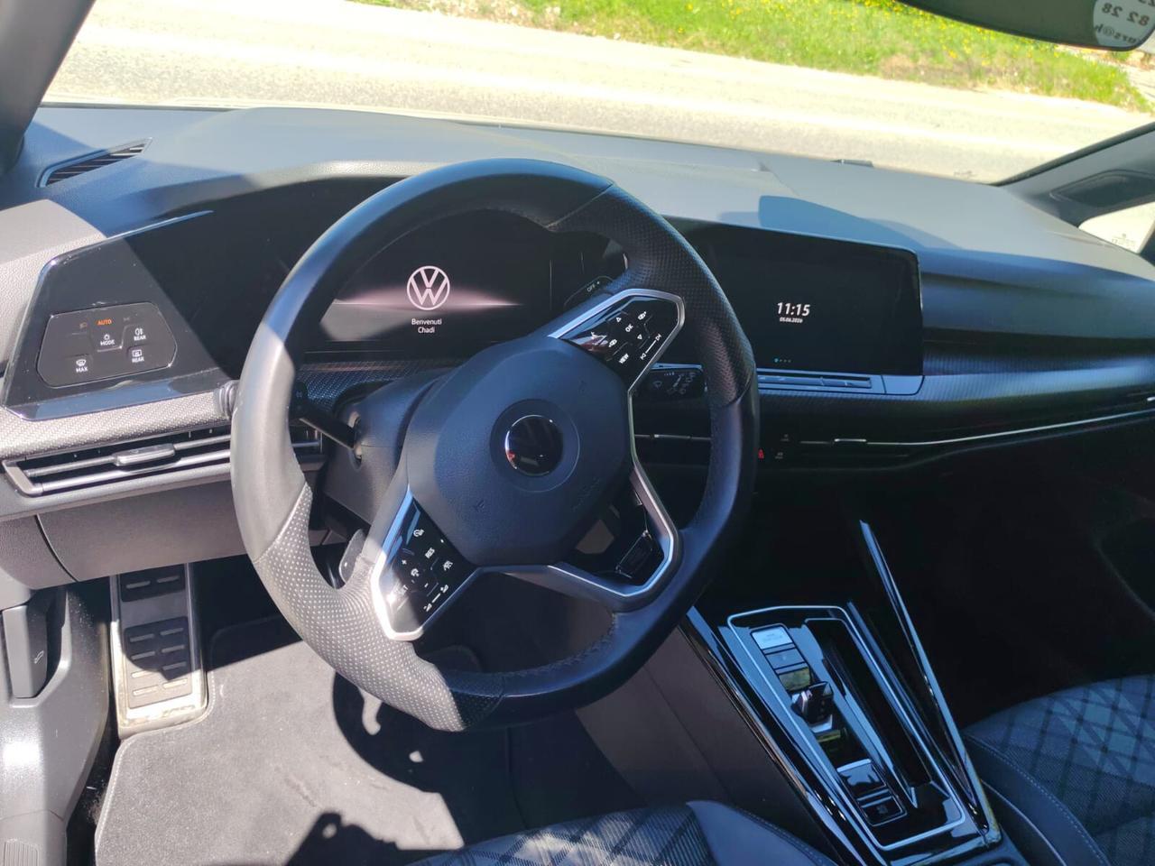 Volkswagen Golf 1.5 eTSI 150 CV EVO ACT DSG R-Line
