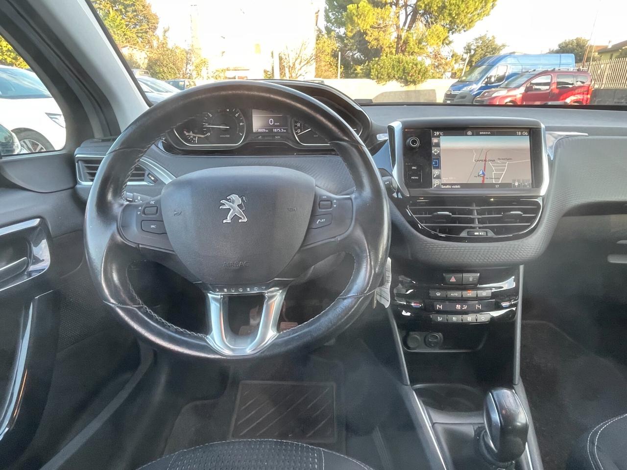 Peugeot 208 PureTech 82 5 porte Allure X NEOPATENTATI