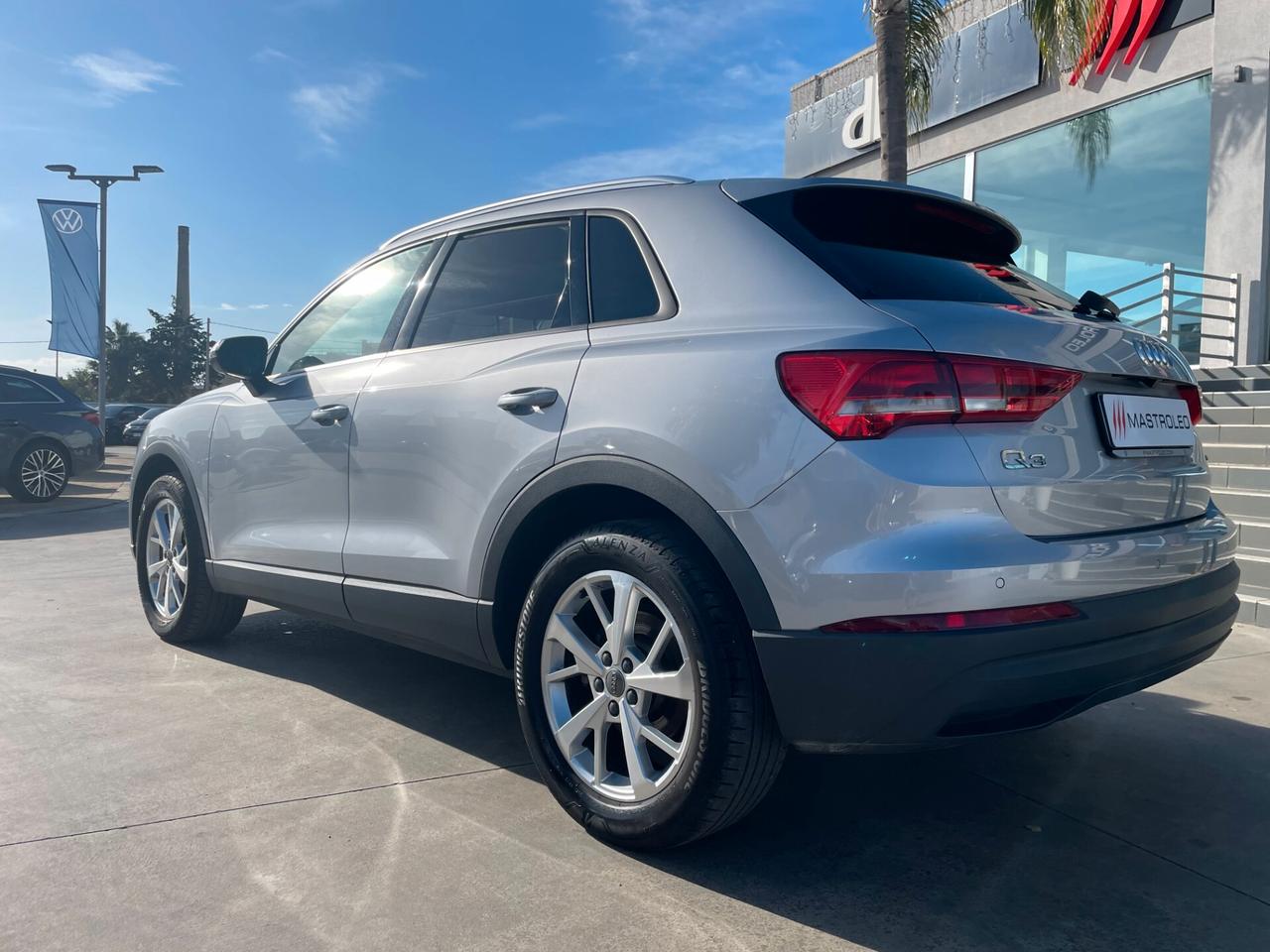 Audi Q3 35 TDI quattro Business