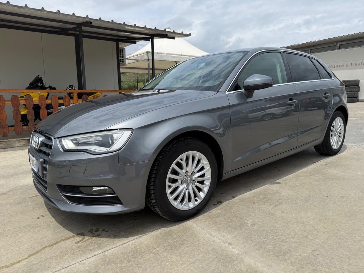 Audi A3 1.6 TDI clean diesel S tronic Attraction